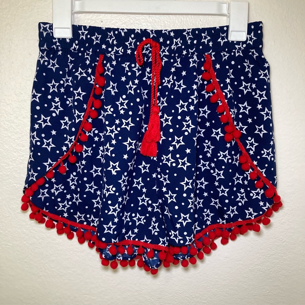 America & Beyond girl shorts Medium